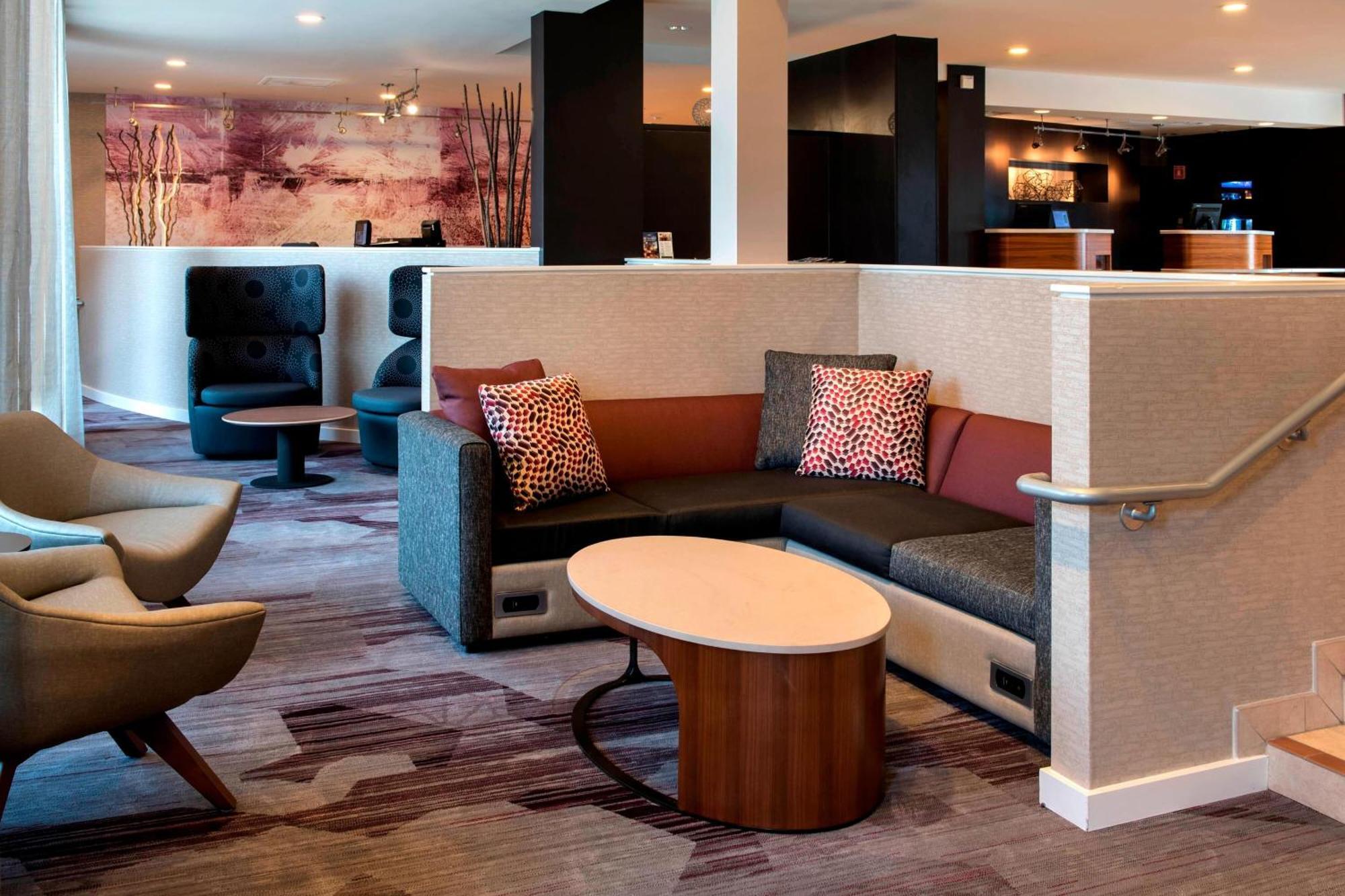 Hotel Courtyard By Marriott 3*
