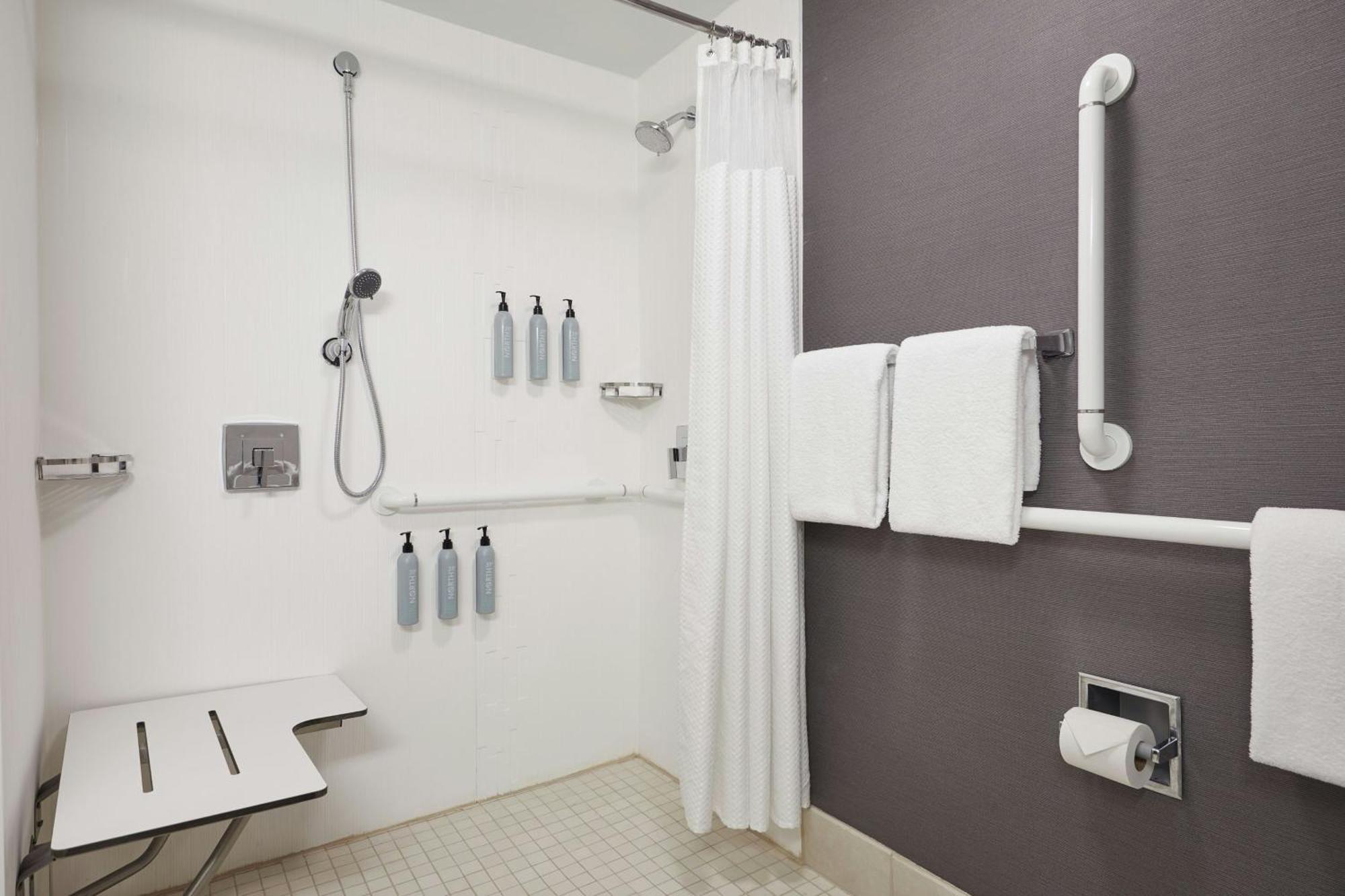 Courtyard By Marriott Hotel 3*